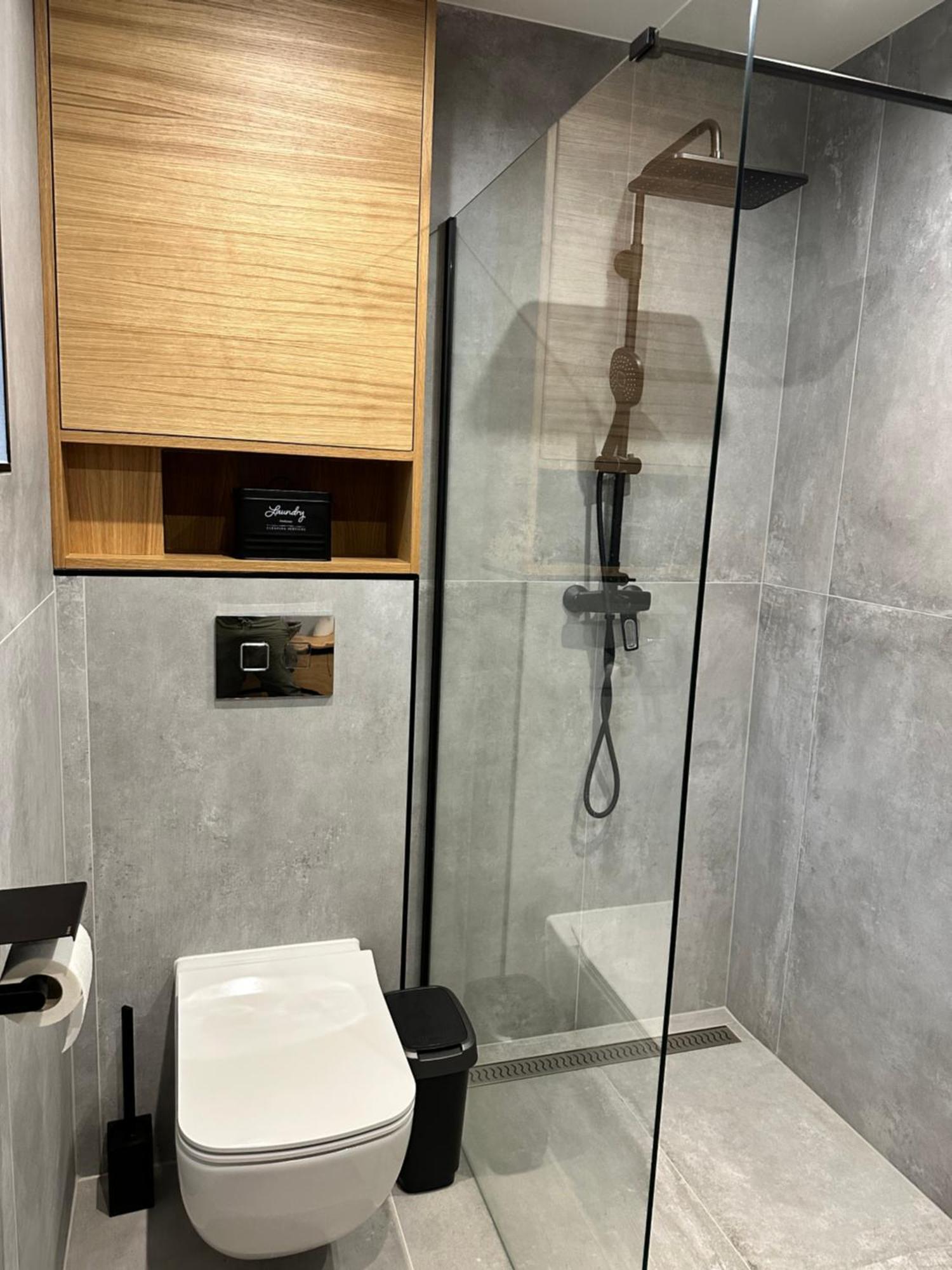 Luxusne Apartmany เตลการ์ต ภายนอก รูปภาพ